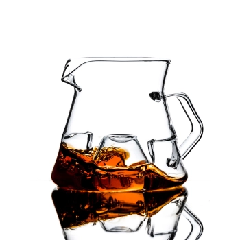 icosa cyclone sensory carafe small